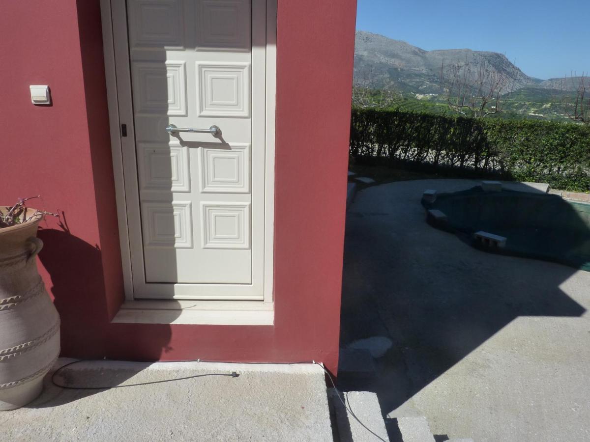 Entire Independent Maisonette Near Heraklion Pottery Classes Petrokefalo Eksteriør billede